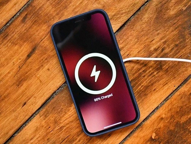 溪湖苹果手机维修分享iPhone 12可以随便充电吗 